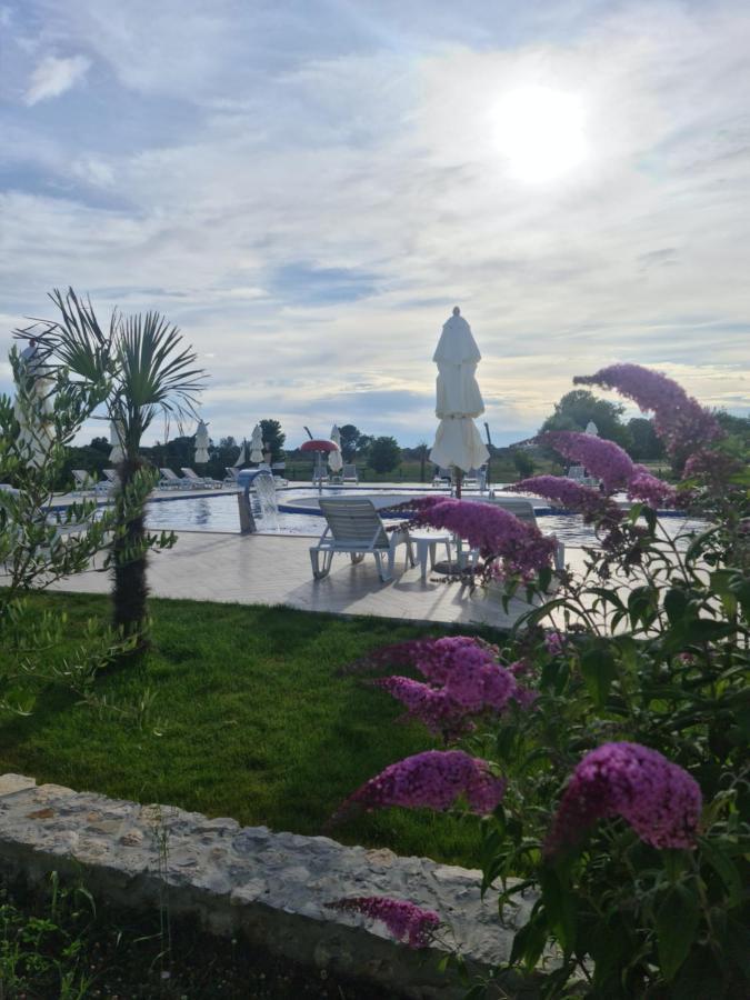 Imperial Resort Ulcinj Ngoại thất bức ảnh