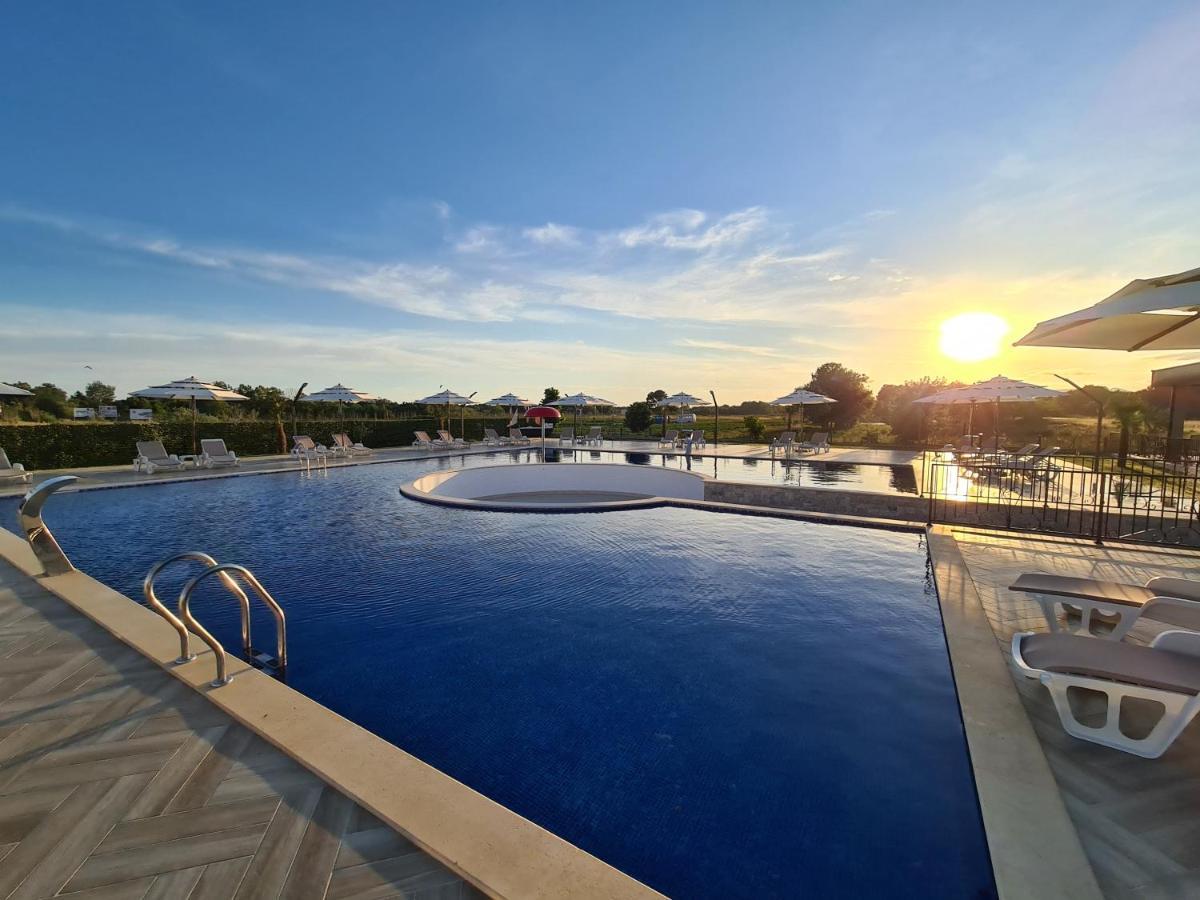 Imperial Resort Ulcinj Ngoại thất bức ảnh