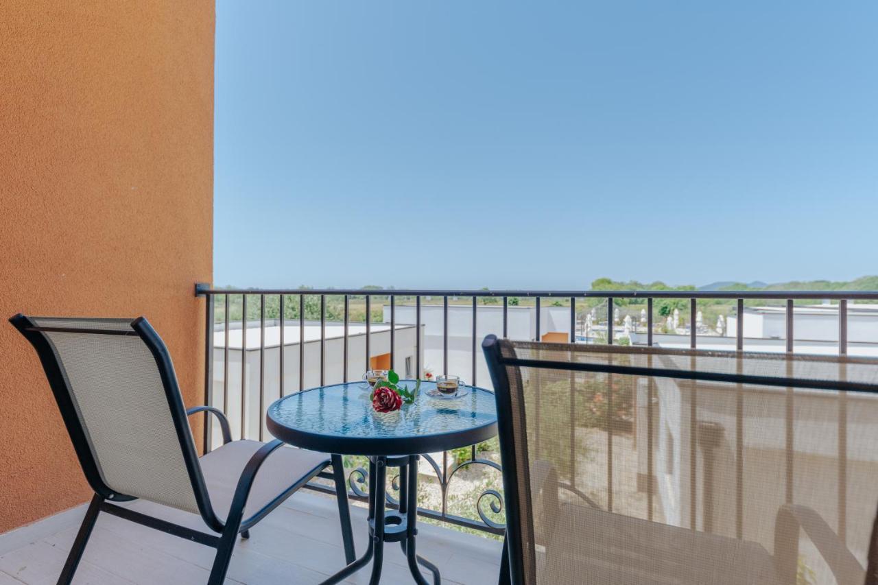 Imperial Resort Ulcinj Ngoại thất bức ảnh